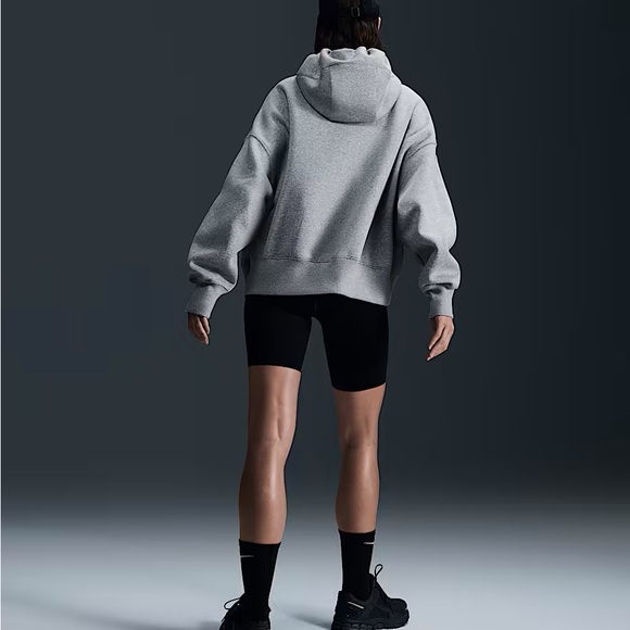 Nike Women’s Grey Soft Oversized Hoodie size Medium - Picture 9 of 10